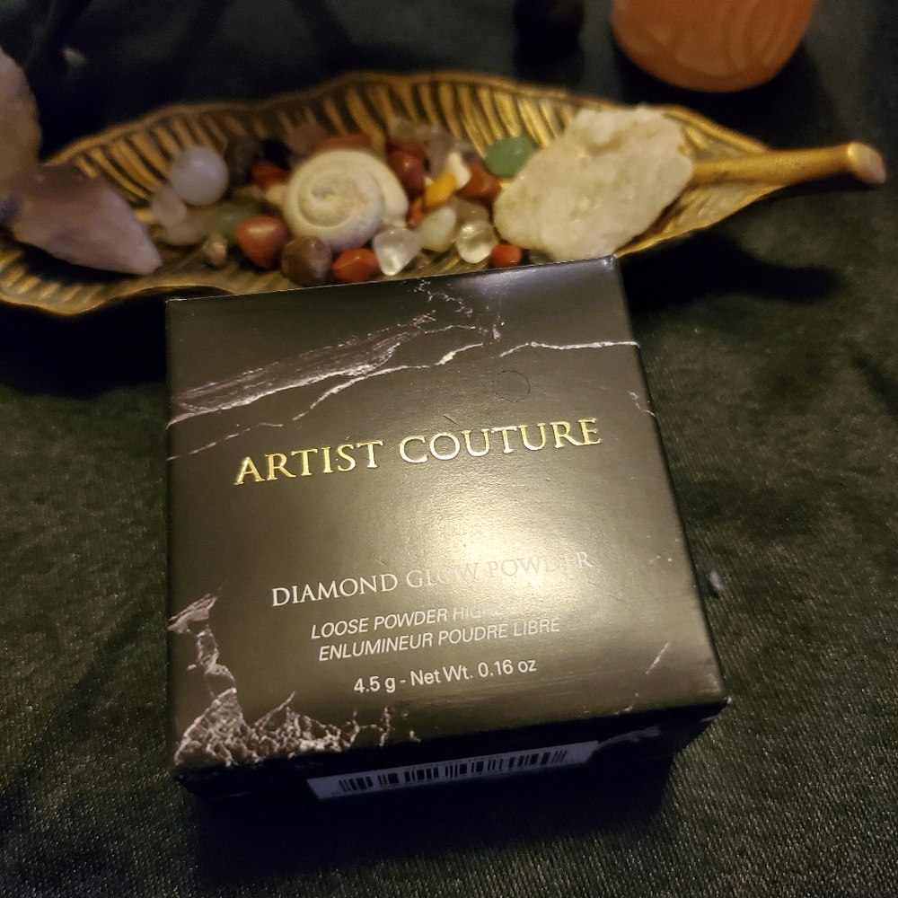 Artist Couture Hightlighter